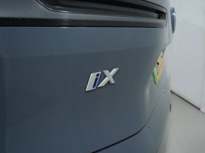 2023 (73) BMW iX 240kW xDrive40 M Sport 76.6kWh 5dr Auto 4883928