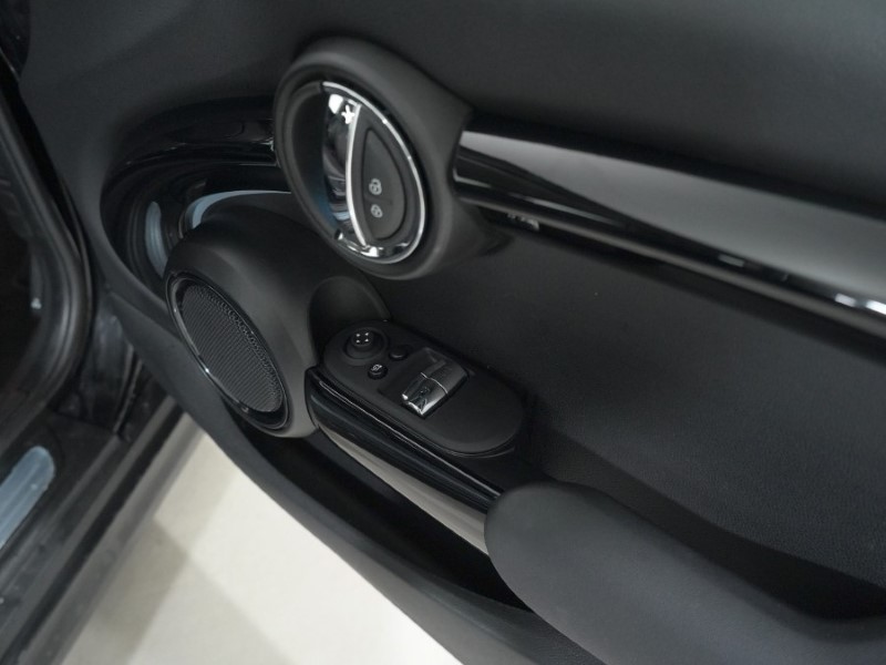 2024 (24) MINI HATCHBACK 1.5 Cooper Classic 3dr Auto 4899320