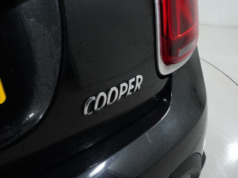 2024 (24) MINI HATCHBACK 1.5 Cooper Classic 3dr Auto 4899308