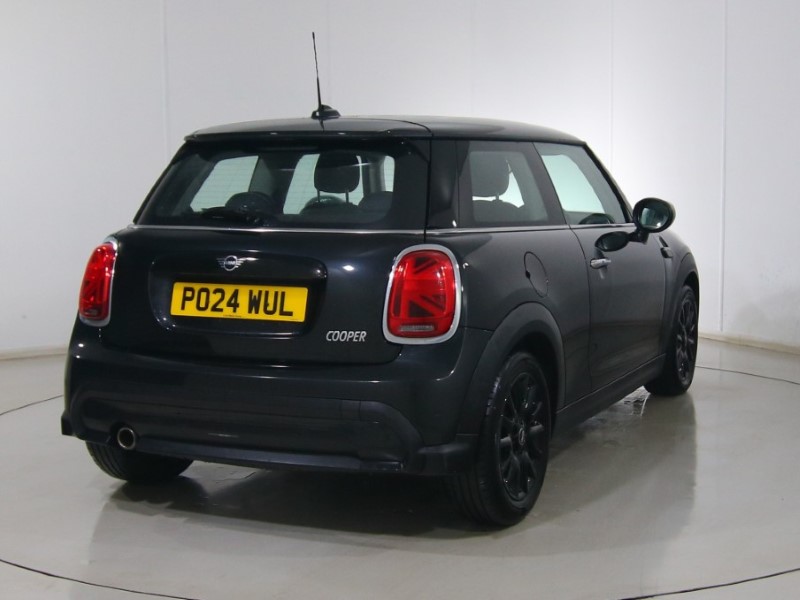 2024 (24) MINI HATCHBACK 1.5 Cooper Classic 3dr Auto 4899347