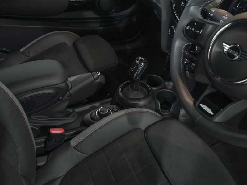 2024 (24) MINI CONVERTIBLE 1.5 Cooper Sport Premium 2dr Auto 4912353