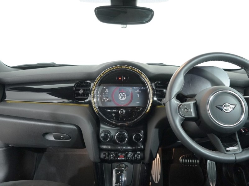 2024 (24) MINI CONVERTIBLE 1.5 Cooper Sport Premium 2dr Auto 4912343