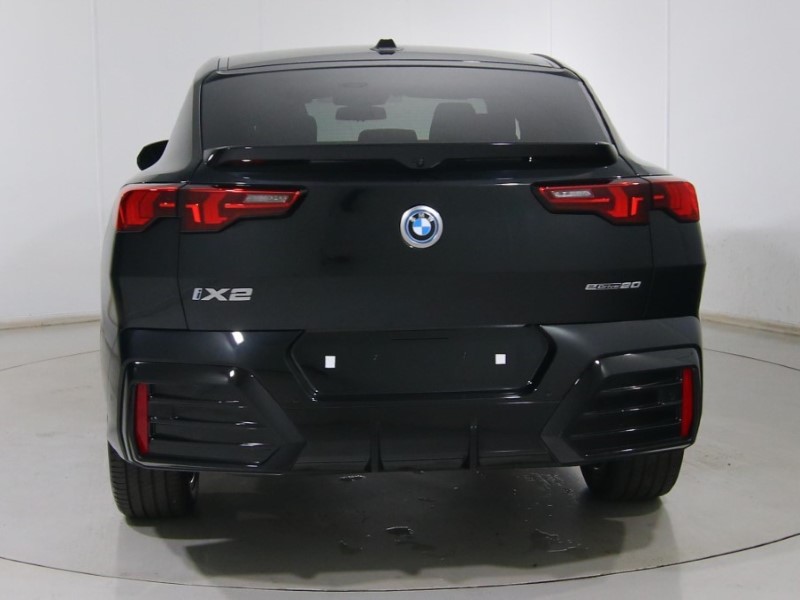 2025 (25) BMW iX2 150kW eDrive20 M Sport 65kWh 5dr Auto 4908737