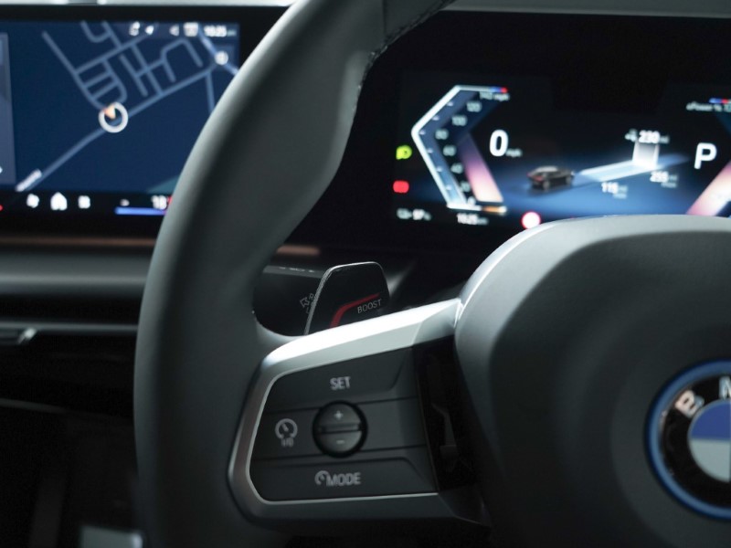 2025 (25) BMW iX2 150kW eDrive20 M Sport 65kWh 5dr Auto 4908757