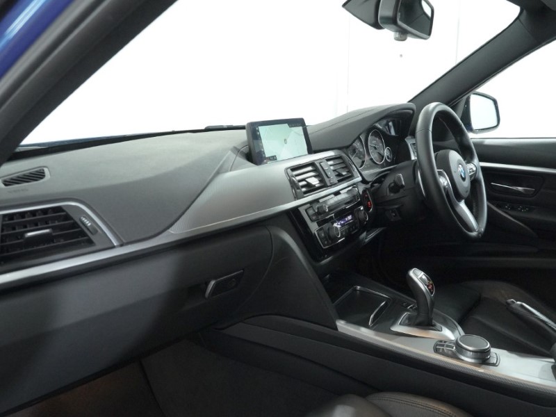 2019 (19) BMW 3 SERIES 320d M Sport 5dr Step Auto 4932695