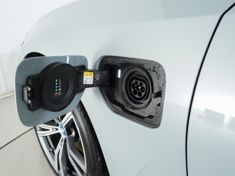 2023 (73) BMW 3 SERIES 330e M Sport 4dr Step Auto 4934994