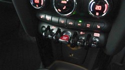 2022 (72) MINI HATCHBACK 1.5 Cooper Exclusive 5dr Auto 4945352