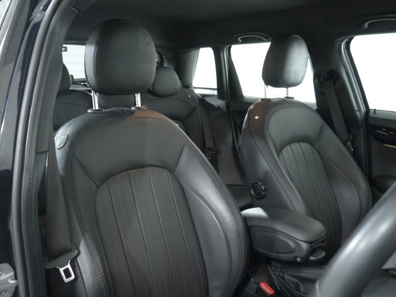 2022 (72) MINI HATCHBACK 1.5 Cooper Exclusive 5dr Auto 4945338