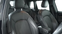 2022 (72) MINI HATCHBACK 1.5 Cooper Exclusive 5dr Auto 4945338