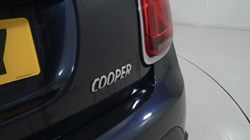 2022 (72) MINI HATCHBACK 1.5 Cooper Exclusive 5dr Auto 4945327