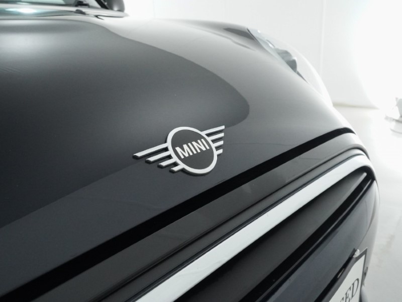 2022 (72) MINI HATCHBACK 1.5 Cooper Exclusive 5dr Auto 4945363