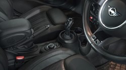 2022 (72) MINI HATCHBACK 1.5 Cooper Exclusive 5dr Auto 4945343