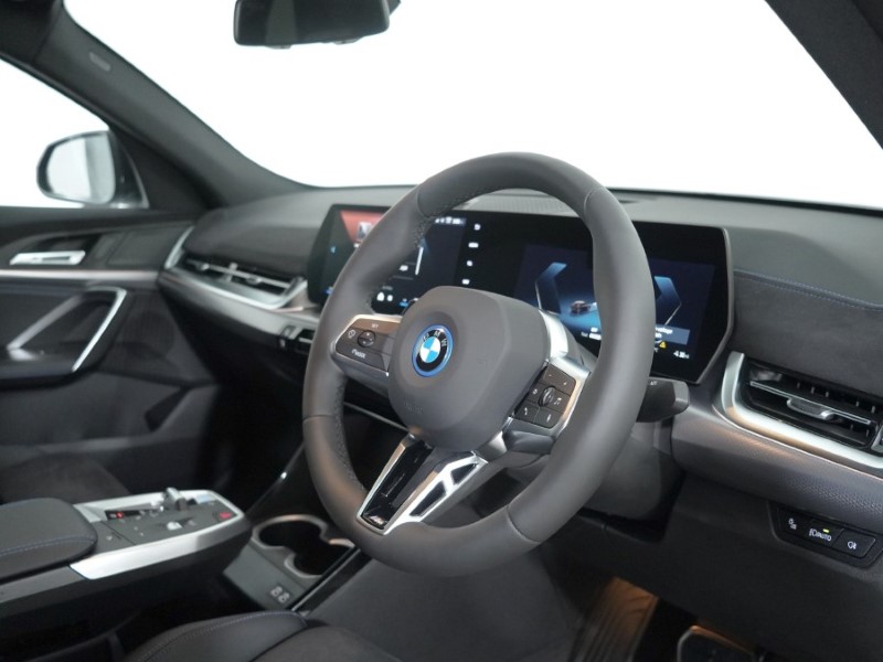 2025 (75) BMW iX2 150kW eDrive20 M Sport 65kWh 5dr Auto 5132273