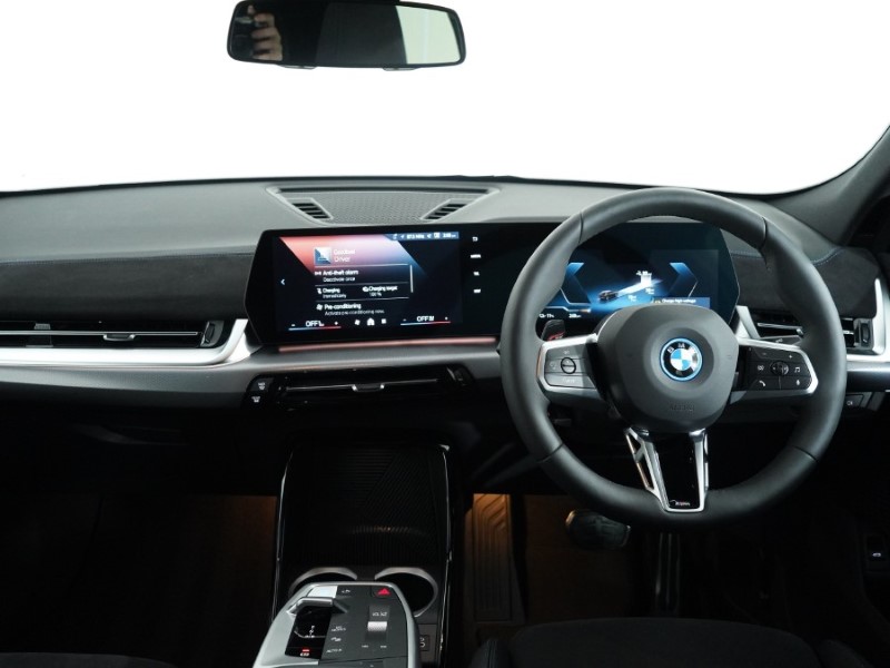 2025 (75) BMW iX2 150kW eDrive20 M Sport 65kWh 5dr Auto 5132264
