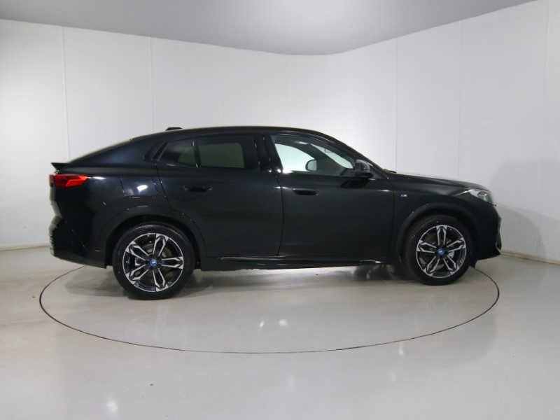 2025 (75) BMW iX2 150kW eDrive20 M Sport 65kWh 5dr Auto 5132255