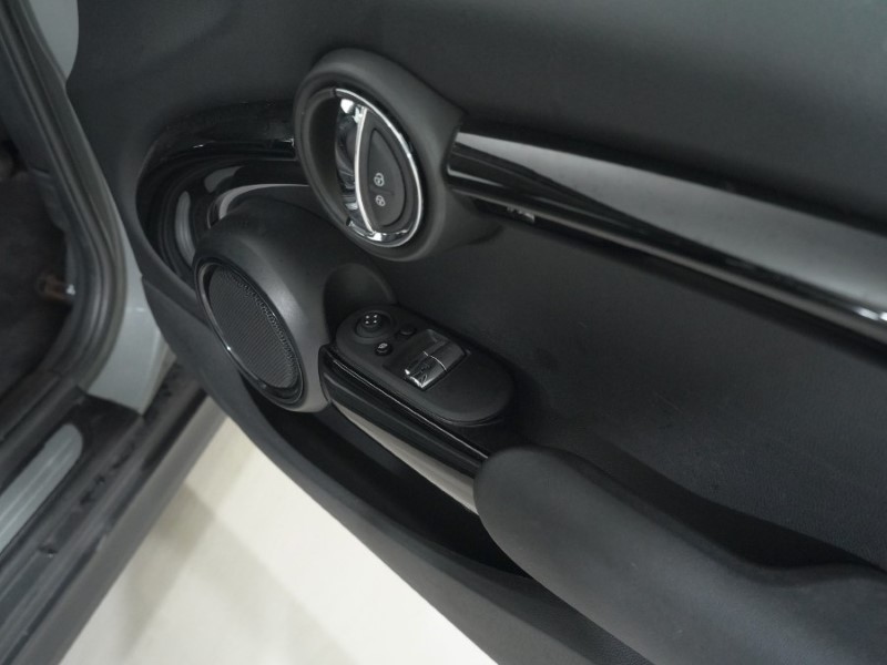 2022 (72) MINI HATCHBACK 1.5 Cooper Classic 3dr Auto 4971514