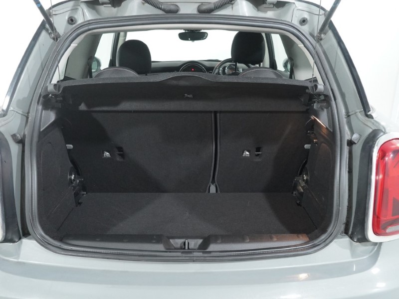 2022 (72) MINI HATCHBACK 1.5 Cooper Classic 3dr Auto 4971501