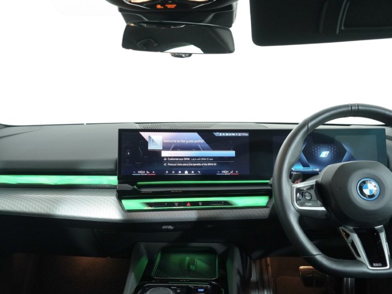 2025 (25) BMW I5 250kW eDrive40 M Sport 84kWh 4dr Auto 4948727