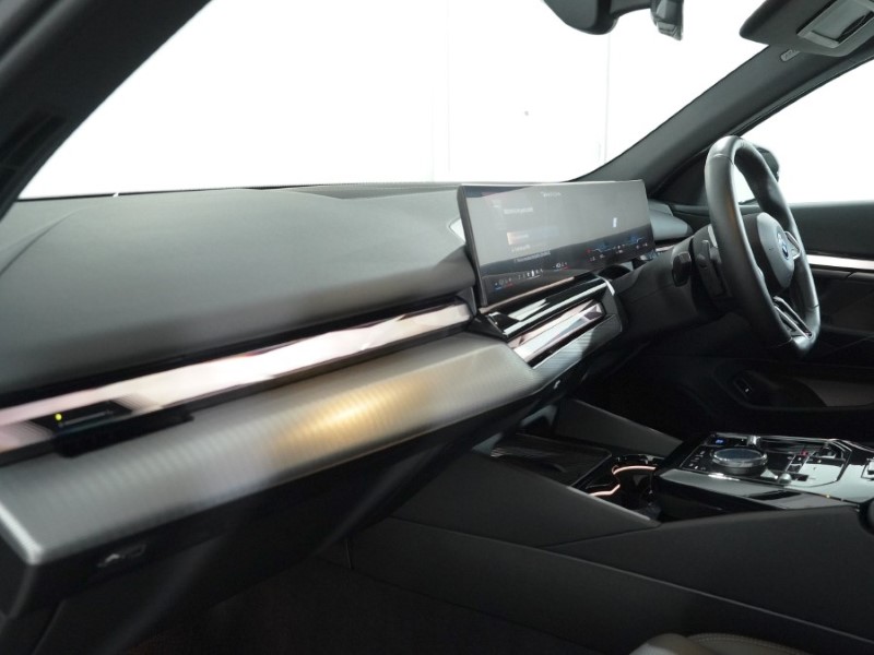 2025 (25) BMW I5 250kW eDrive40 M Sport 84kWh 4dr Auto 4948725