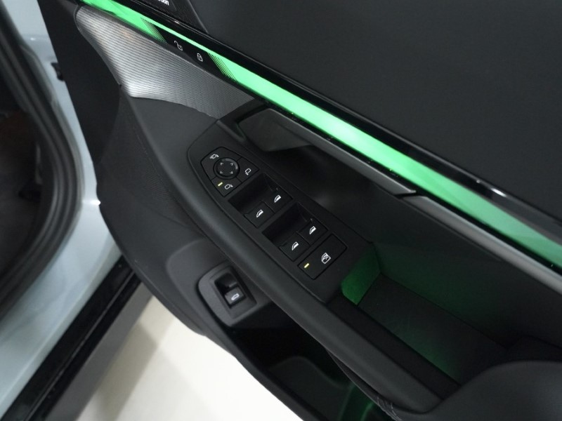 2025 (25) BMW I5 250kW eDrive40 M Sport 84kWh 4dr Auto 4948739