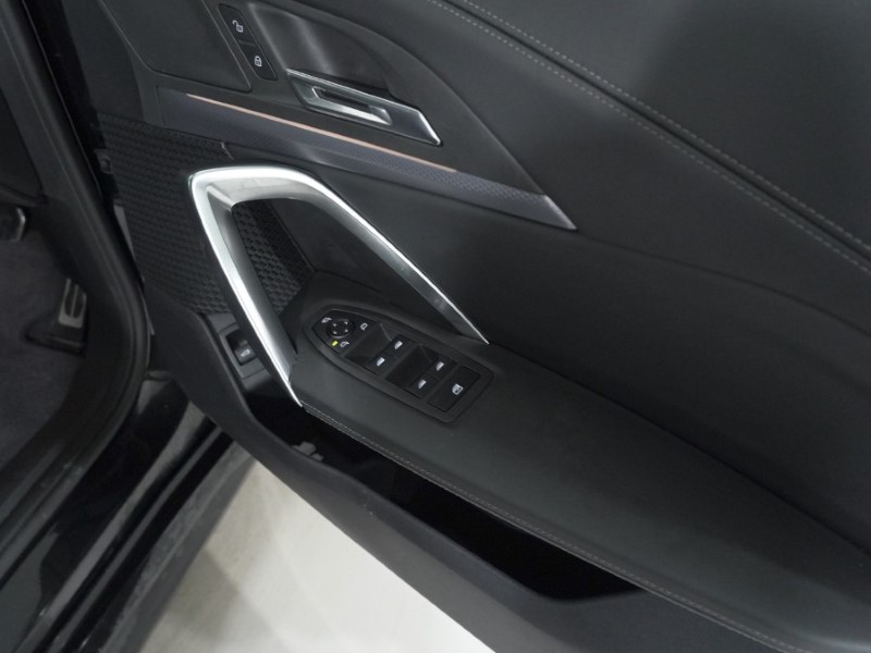 2025 (25) BMW iX1 150kW eDrive20 M Sport 65kWh 5dr Auto 4964974