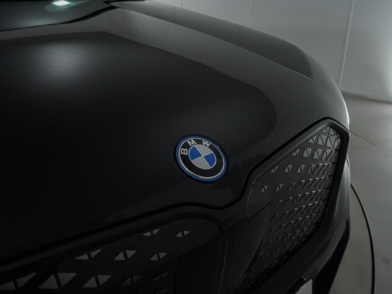 2025 (25) BMW iX1 150kW eDrive20 M Sport 65kWh 5dr Auto 4965000