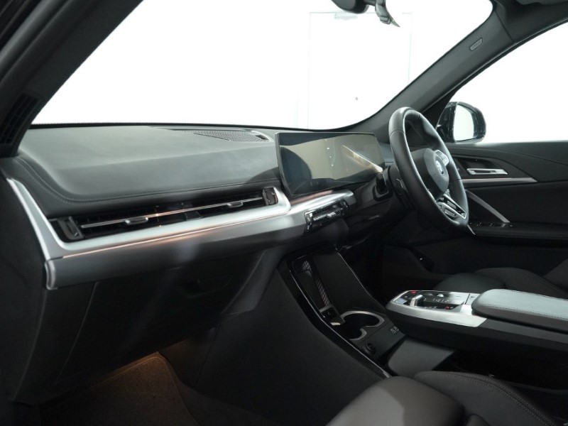 2025 (25) BMW iX1 150kW eDrive20 M Sport 65kWh 5dr Auto 4964967