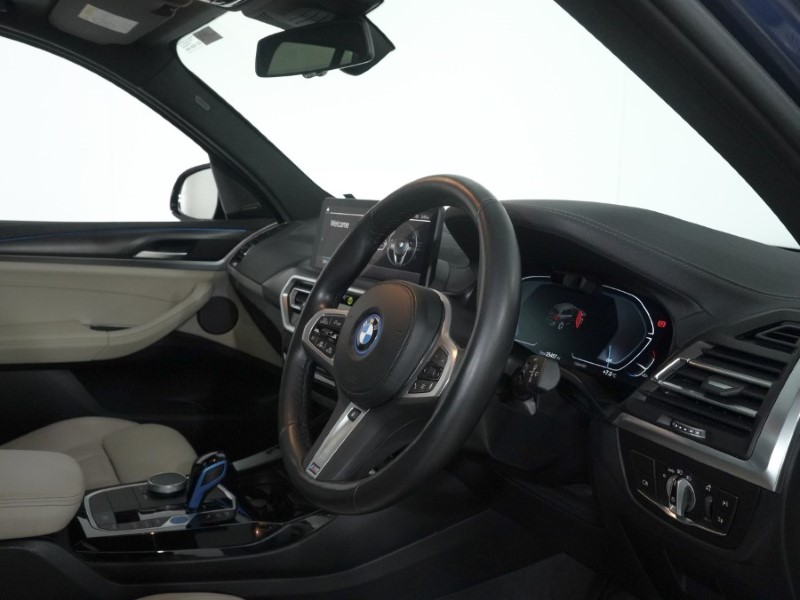 2022 (72) BMW iX3 210kW M Sport Pro 80kWh 5dr Auto 4974647