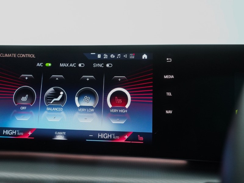 2023 (23) BMW iX1 230kW xDrive30 xLine 65kWh 5dr Auto 4976116