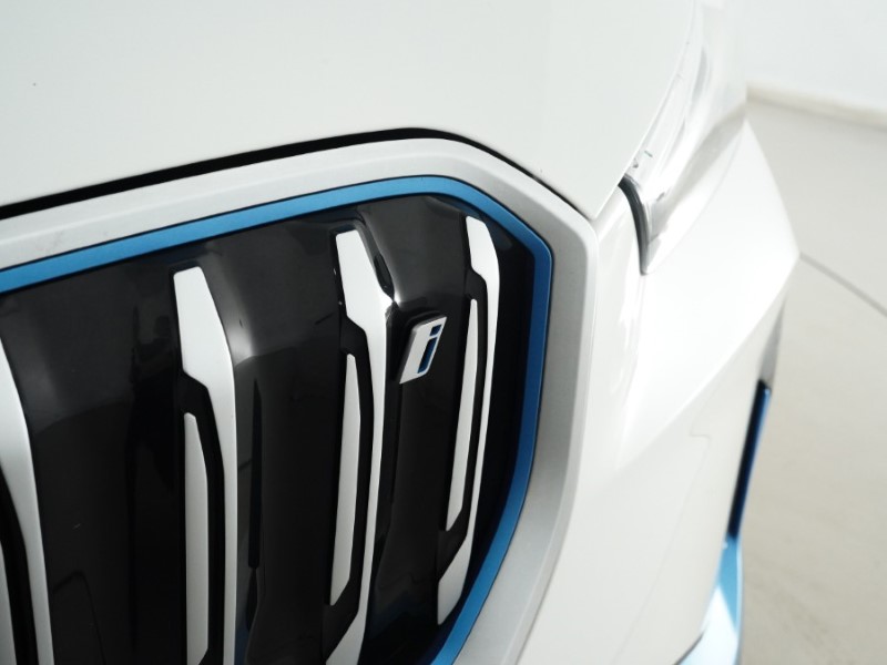 2023 (23) BMW iX1 230kW xDrive30 xLine 65kWh 5dr Auto 4976092