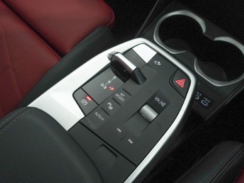 2023 (23) BMW iX1 230kW xDrive30 xLine 65kWh 5dr Auto 4976112