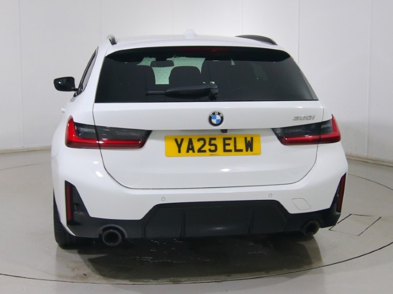 2025 (25) BMW 3 SERIES 320i M Sport 5dr Step Auto 4984549