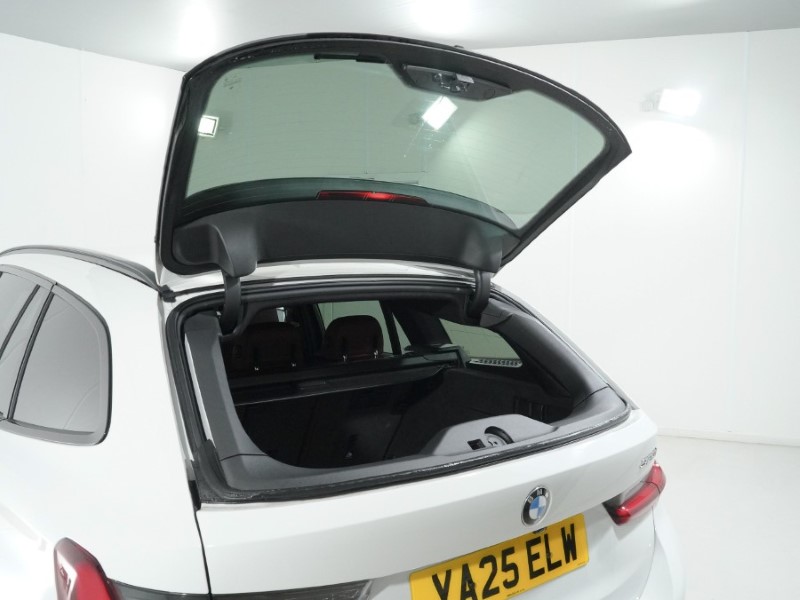 2025 (25) BMW 3 SERIES 320i M Sport 5dr Step Auto 4984505