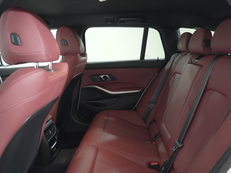 2025 (25) BMW 3 SERIES 320i M Sport 5dr Step Auto 4984509