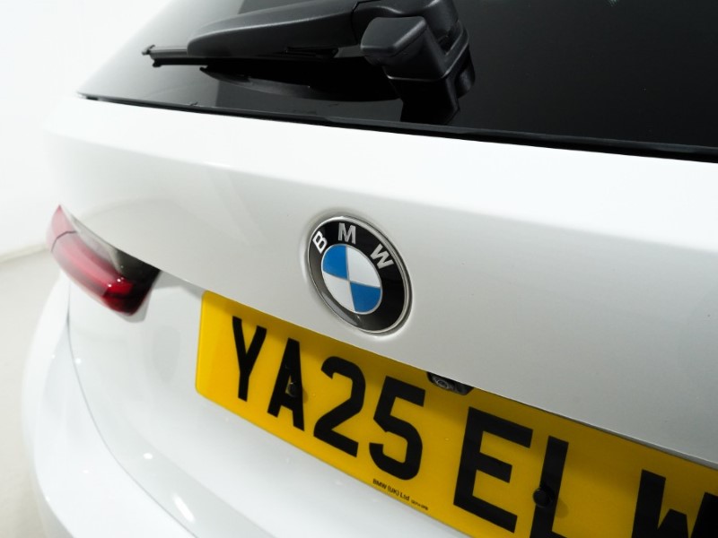 2025 (25) BMW 3 SERIES 320i M Sport 5dr Step Auto 4984502