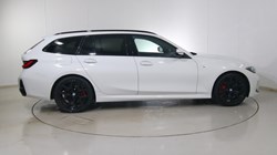 2025 (25) BMW 3 SERIES 320i M Sport 5dr Step Auto 4984551