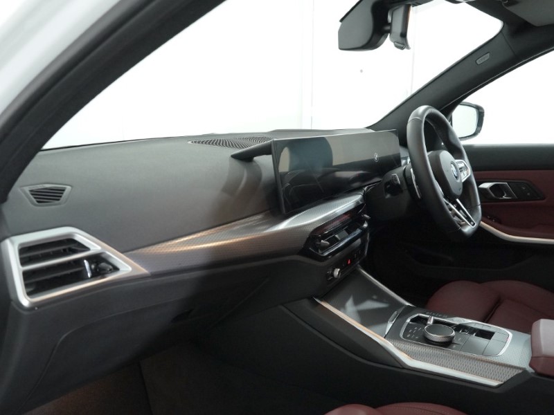 2025 (25) BMW 3 SERIES 320i M Sport 5dr Step Auto 4984508
