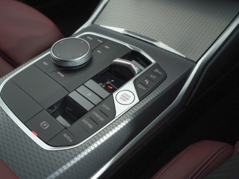 2025 (25) BMW 3 SERIES 320i M Sport 5dr Step Auto 4984535