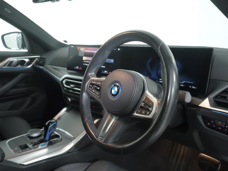 2022 (72) BMW I4 250kW eDrive40 M Sport 83.9kWh 5dr Auto 4972064