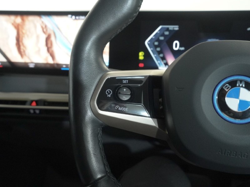 2022 (72) BMW iX 240kW xDrive40 M Sport Edition 76.6kWh 5dr Auto 4973785