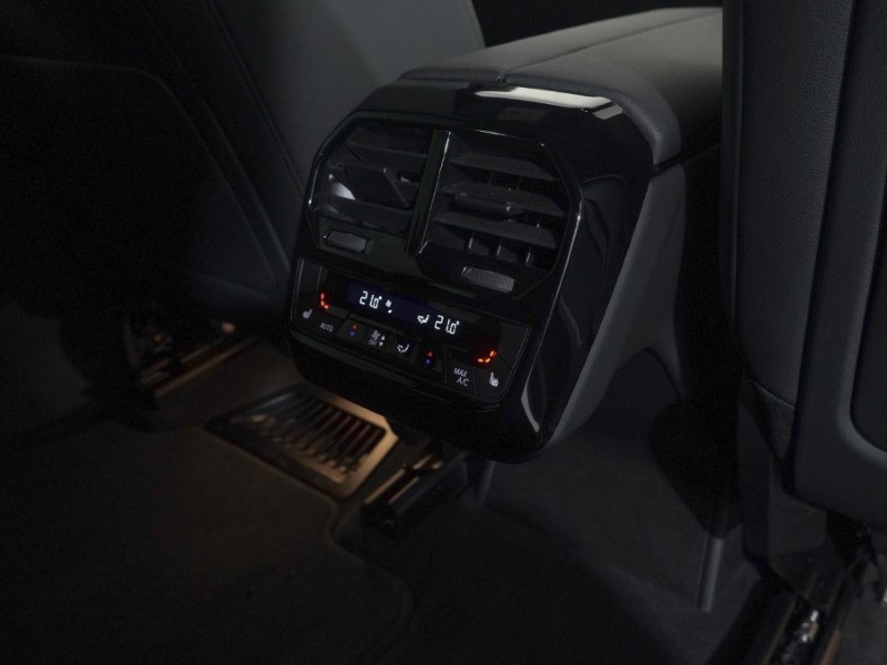 2022 (72) BMW iX 240kW xDrive40 M Sport Edition 76.6kWh 5dr Auto 4973766