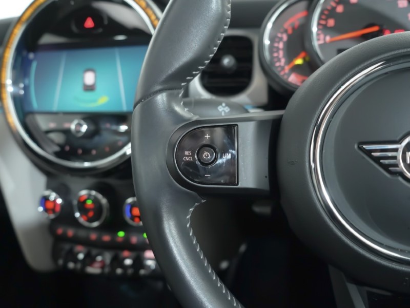 2022 (22) MINI HATCHBACK 1.5 Cooper Exclusive 3dr Auto 4978979