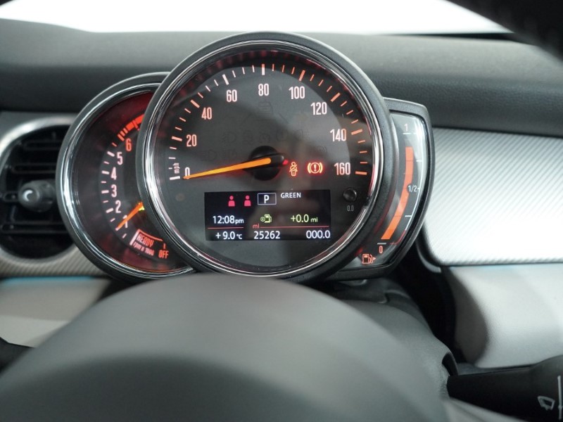 2022 (22) MINI HATCHBACK 1.5 Cooper Exclusive 3dr Auto 4978981