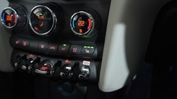 2022 (22) MINI HATCHBACK 1.5 Cooper Exclusive 3dr Auto 4978971