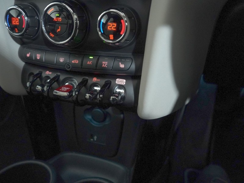 2022 (22) MINI HATCHBACK 1.5 Cooper Exclusive 3dr Auto 4978970