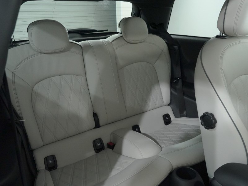 2022 (22) MINI HATCHBACK 1.5 Cooper Exclusive 3dr Auto 4978956