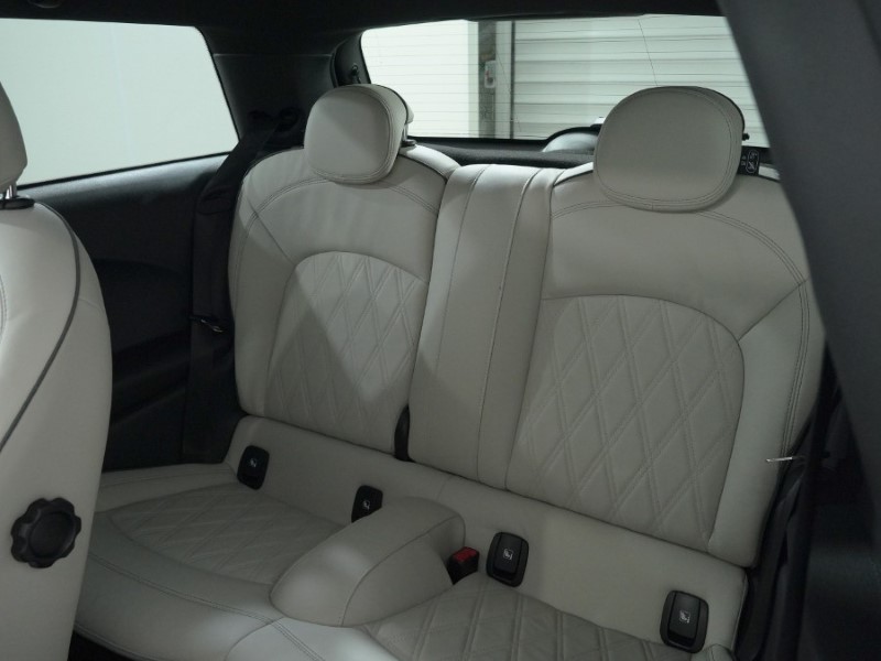 2022 (22) MINI HATCHBACK 1.5 Cooper Exclusive 3dr Auto 4978966