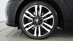2022 (22) MINI HATCHBACK 1.5 Cooper Exclusive 3dr Auto 4978963
