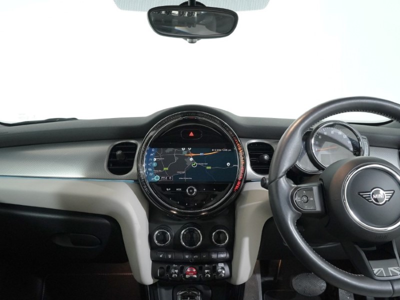 2022 (22) MINI HATCHBACK 1.5 Cooper Exclusive 3dr Auto 4978958