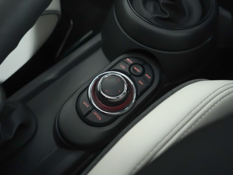 2022 (22) MINI HATCHBACK 1.5 Cooper Exclusive 3dr Auto 4978978